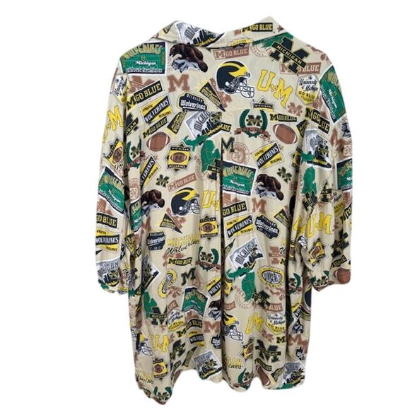 Vintage Lee Sport Hawaiian Shirt Mens 2XL Beige U of M Button Down T-Shirt - Picture 7 of 8